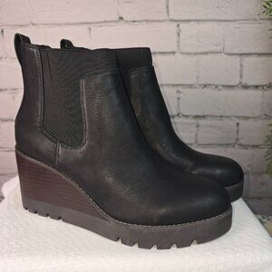 CROWN VINTAGE BLACK ANKLE BOOT STACKED HEEL WOMENS SIZE 9 EUC